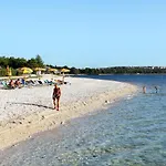 Family Friendly With A Swimming Pool Valbandon, - 7346 Fažana