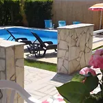 Family Friendly With A Swimming Pool Valbandon, - 7346 Appartamento